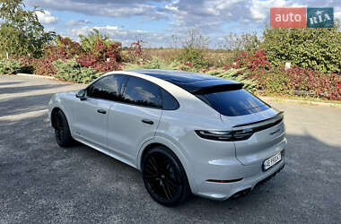 Внедорожник / Кроссовер Porsche Cayenne 2022 в 