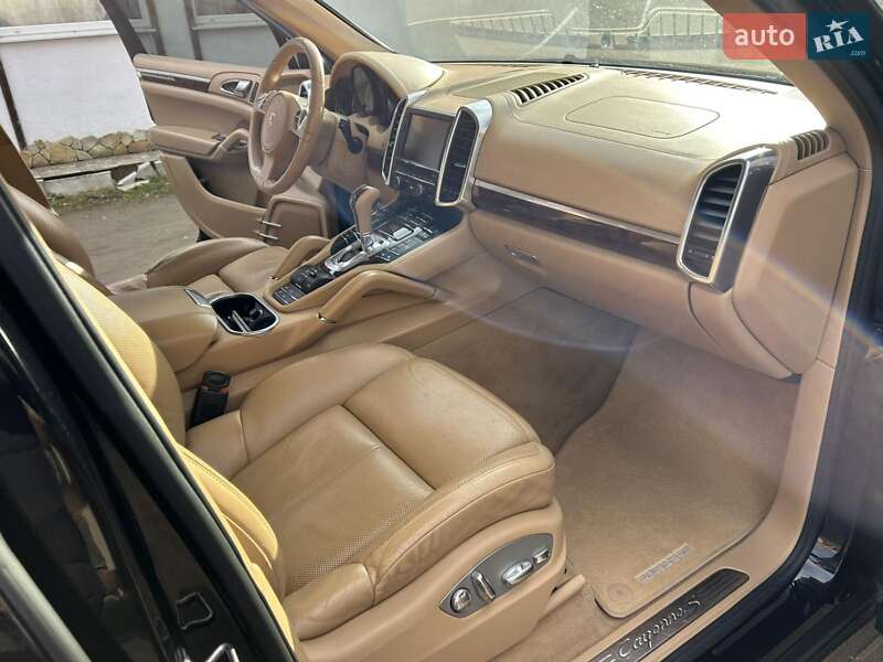 Позашляховик / Кросовер Porsche Cayenne 2012 в Вінниці
