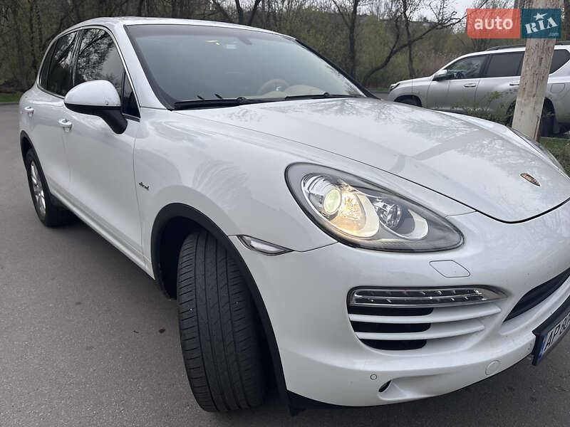 Внедорожник / Кроссовер Porsche Cayenne 2014 в 