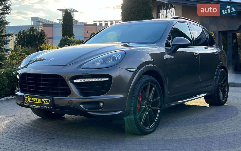 Внедорожник / Кроссовер Porsche Cayenne 2012 в Львове