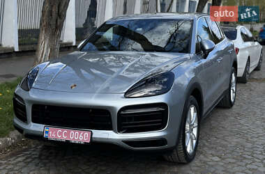 Внедорожник / Кроссовер Porsche Cayenne 2020 в 