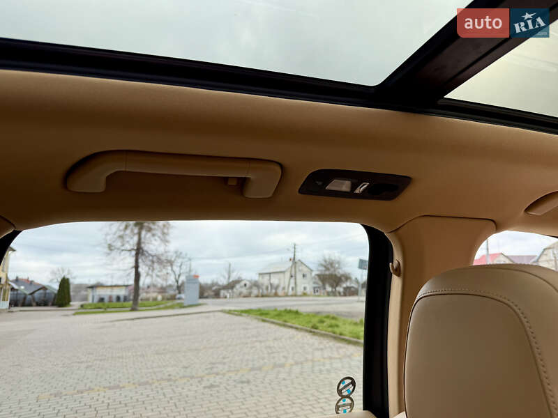 Внедорожник / Кроссовер Porsche Cayenne 2015 в Бродах