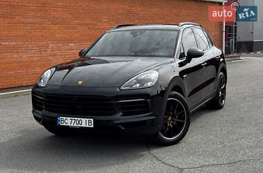 Позашляховик / Кросовер Porsche Cayenne 2019 в Києві