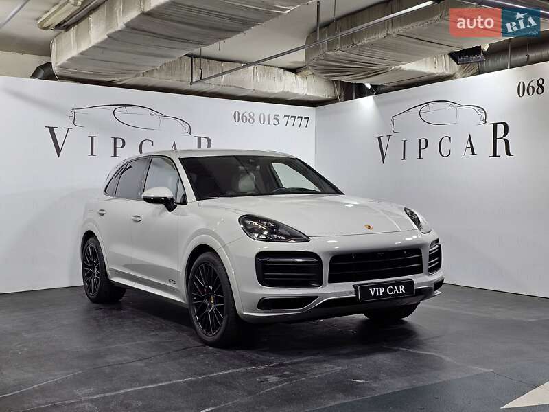 Внедорожник / Кроссовер Porsche Cayenne 2022 в 
