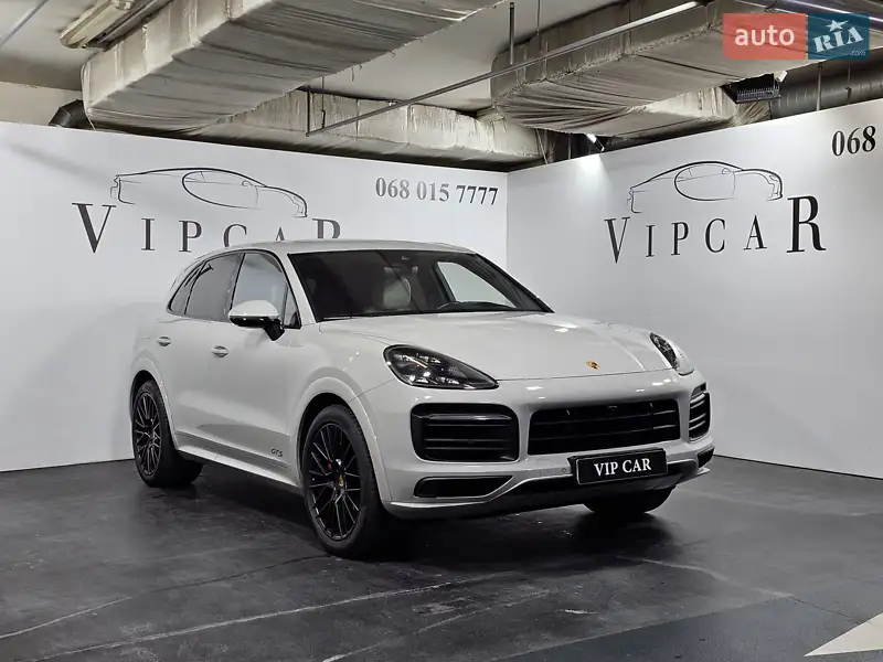 Внедорожник / Кроссовер Porsche Cayenne 2022 в 