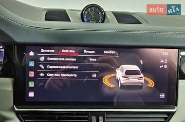 Внедорожник / Кроссовер Porsche Cayenne 2022 в 