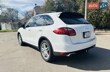 Внедорожник / Кроссовер Porsche Cayenne 2013 в 