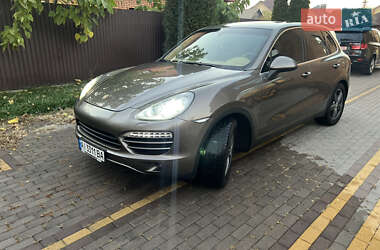 Позашляховик / Кросовер Porsche Cayenne 2012 в 