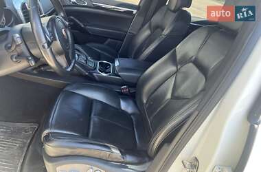 Внедорожник / Кроссовер Porsche Cayenne 2011 в 