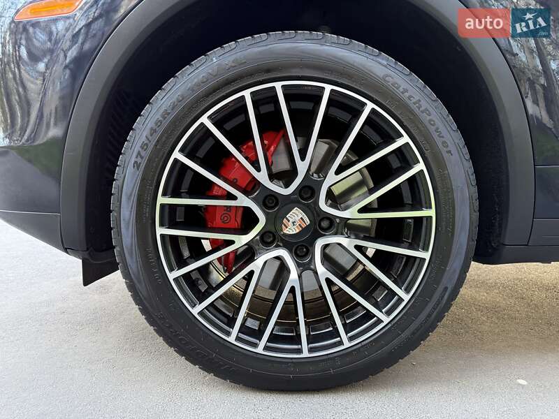 Внедорожник / Кроссовер Porsche Cayenne 2015 в Одессе