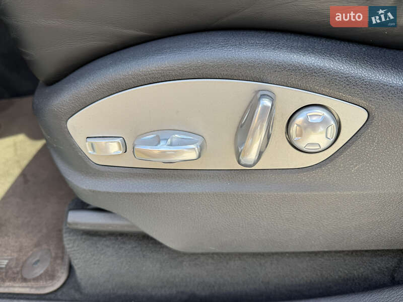 Внедорожник / Кроссовер Porsche Cayenne 2015 в Киеве