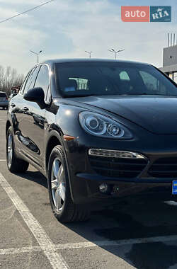 Внедорожник / Кроссовер Porsche Cayenne 2012 в 