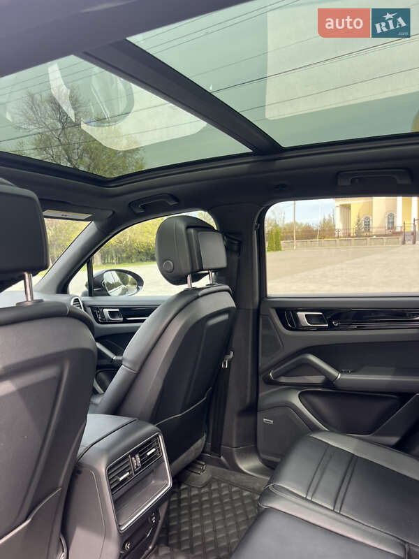 Позашляховик / Кросовер Porsche Cayenne 2020 в Ізмаїлі