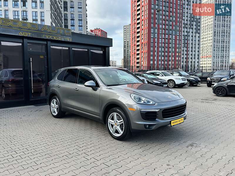 Porsche Cayenne 2015