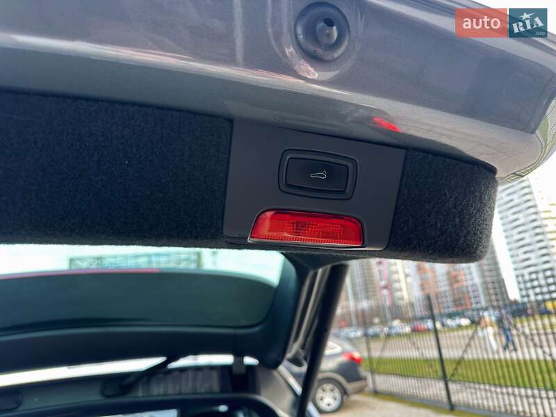 Внедорожник / Кроссовер Porsche Cayenne 2015 в Киеве фото 11 Внедорожник / Кроссовер Porsche Cayenne 2015 в Киеве