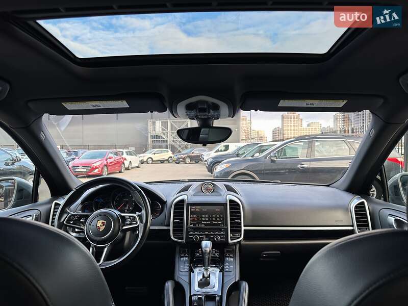 Внедорожник / Кроссовер Porsche Cayenne 2015 в Киеве фото 27 Внедорожник / Кроссовер Porsche Cayenne 2015 в Киеве
