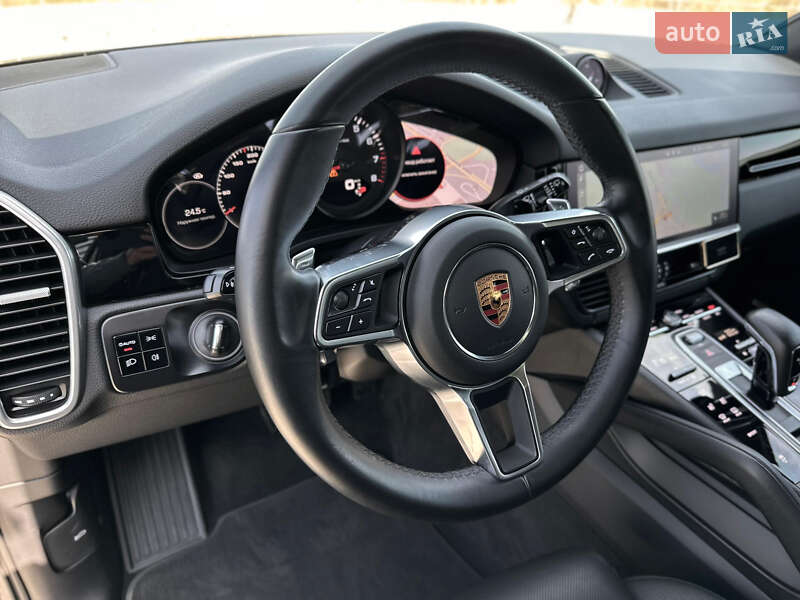 Позашляховик / Кросовер Porsche Cayenne 2019 в Києві