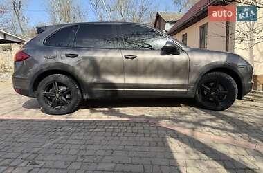 Позашляховик / Кросовер Porsche Cayenne 2012 в 