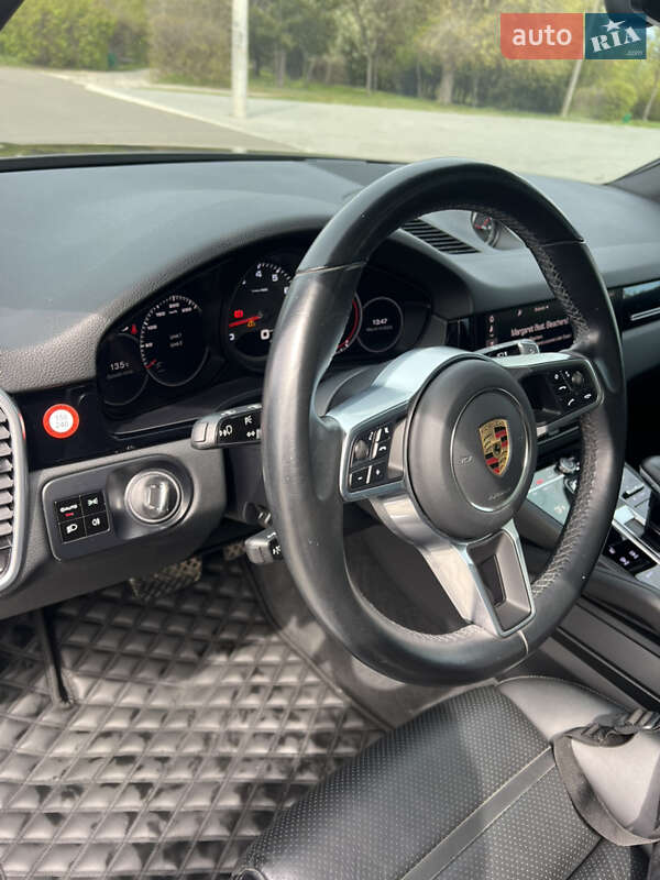 Позашляховик / Кросовер Porsche Cayenne 2020 в Ізмаїлі