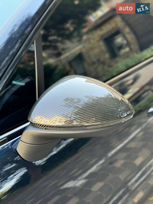 Внедорожник / Кроссовер Porsche Cayenne 2018 в Киеве