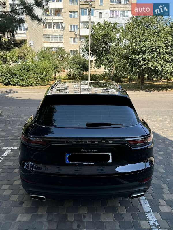 Внедорожник / Кроссовер Porsche Cayenne 2018 в Киеве