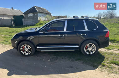 Позашляховик / Кросовер Porsche Cayenne 2004 в 