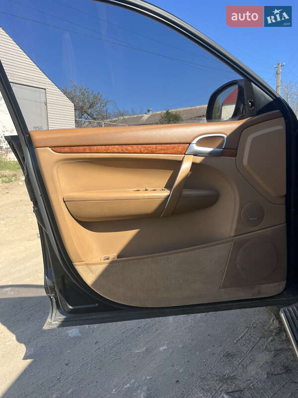 Внедорожник / Кроссовер Porsche Cayenne 2004 в Николаеве