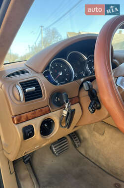 Позашляховик / Кросовер Porsche Cayenne 2004 в 