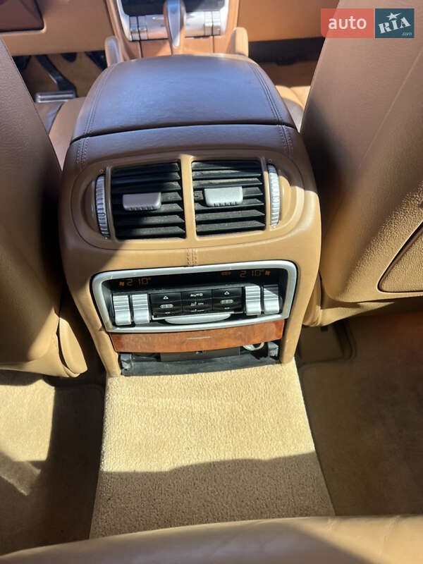 Внедорожник / Кроссовер Porsche Cayenne 2004 в Николаеве