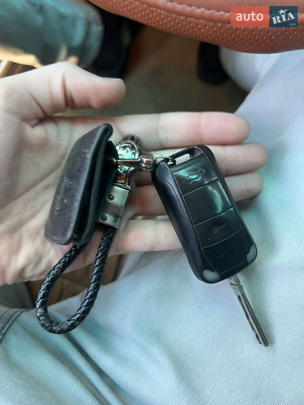 Внедорожник / Кроссовер Porsche Cayenne 2004 в Николаеве