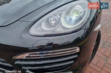 Внедорожник / Кроссовер Porsche Cayenne 2013 в 