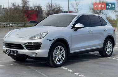Позашляховик / Кросовер Porsche Cayenne 2012 в 
