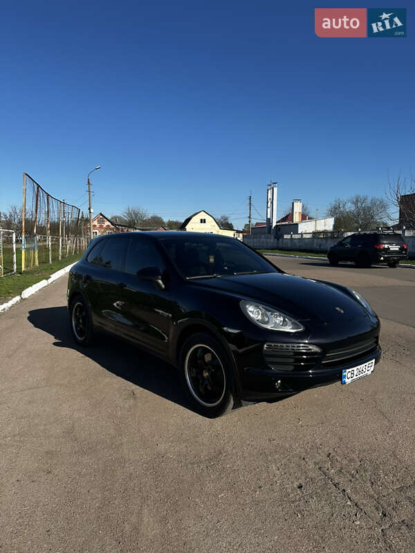 Позашляховик / Кросовер Porsche Cayenne 2010 в Прилуках