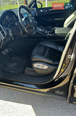 Внедорожник / Кроссовер Porsche Cayenne 2010 в 