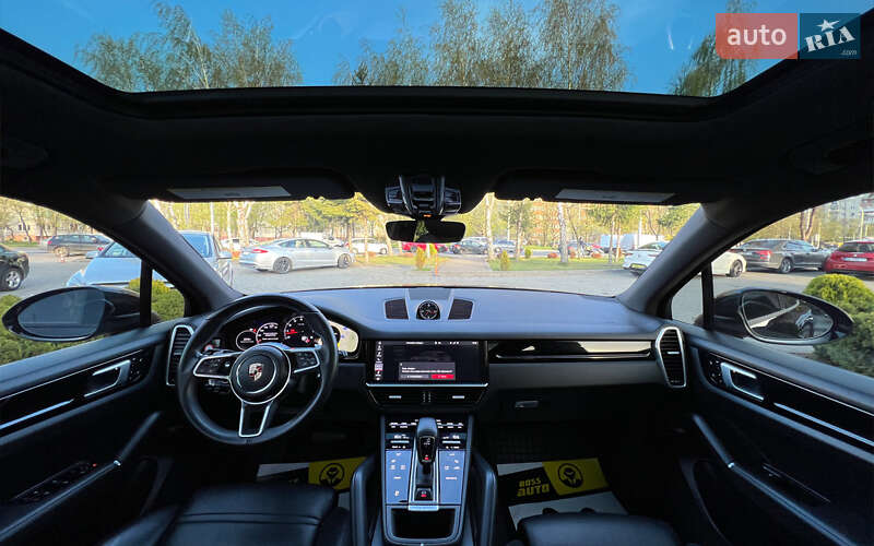 Внедорожник / Кроссовер Porsche Cayenne 2018 в Львове