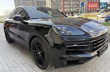 Позашляховик / Кросовер Porsche Cayenne 2024 в 
