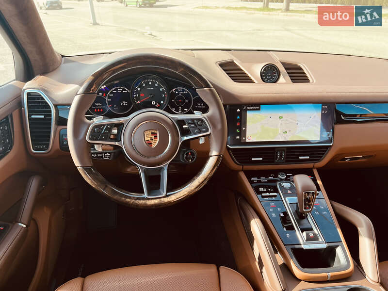 Позашляховик / Кросовер Porsche Cayenne 2022 в Києві
