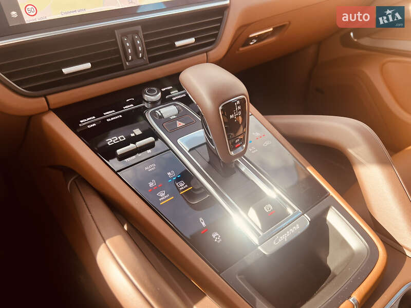 Позашляховик / Кросовер Porsche Cayenne 2022 в Києві