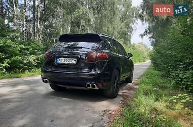 Внедорожник / Кроссовер Porsche Cayenne 2012 в 