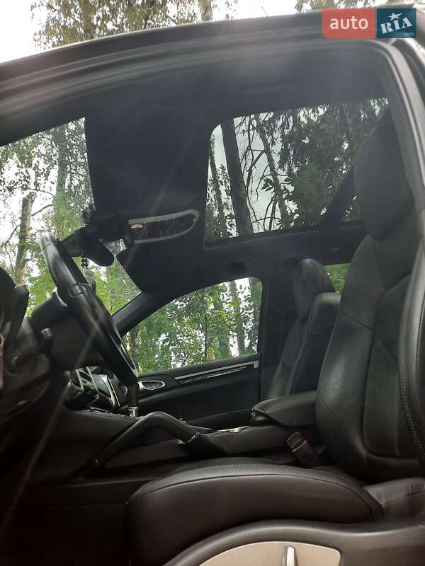 Внедорожник / Кроссовер Porsche Cayenne 2012 в Бердичеве фото 21 Внедорожник / Кроссовер Porsche Cayenne 2012 в Бердичеве