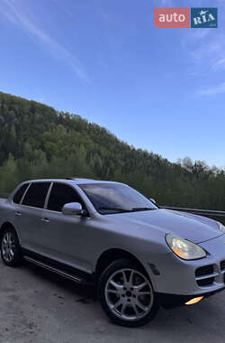 Внедорожник / Кроссовер Porsche Cayenne 2004 в 