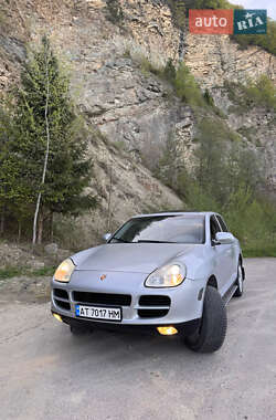 Внедорожник / Кроссовер Porsche Cayenne 2004 в 