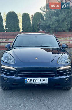 Внедорожник / Кроссовер Porsche Cayenne 2011 в 