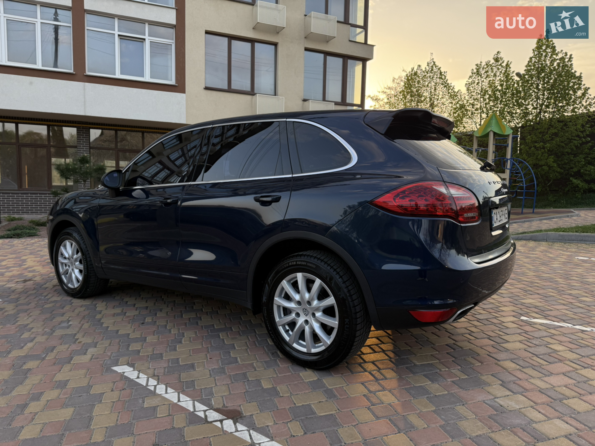 2011 Porsche Cayenne - мініатюра 10