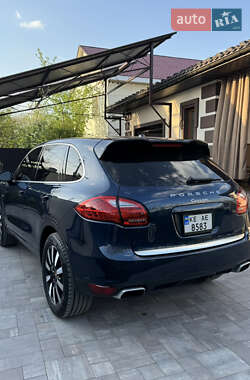 Внедорожник / Кроссовер Porsche Cayenne 2013 в 