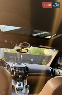 Внедорожник / Кроссовер Porsche Cayenne 2013 в 