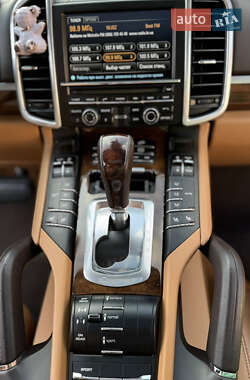 Внедорожник / Кроссовер Porsche Cayenne 2013 в 