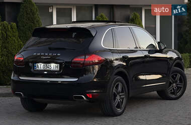 Позашляховик / Кросовер Porsche Cayenne 2012 в 