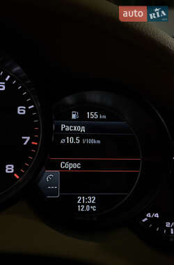 Позашляховик / Кросовер Porsche Cayenne 2012 в 