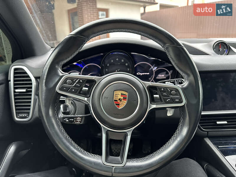 Внедорожник / Кроссовер Porsche Cayenne 2018 в Тернополе